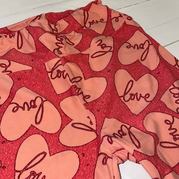 BOGO FREE Lularoe Valentine’s Day Leggings - Picture 3 of 4